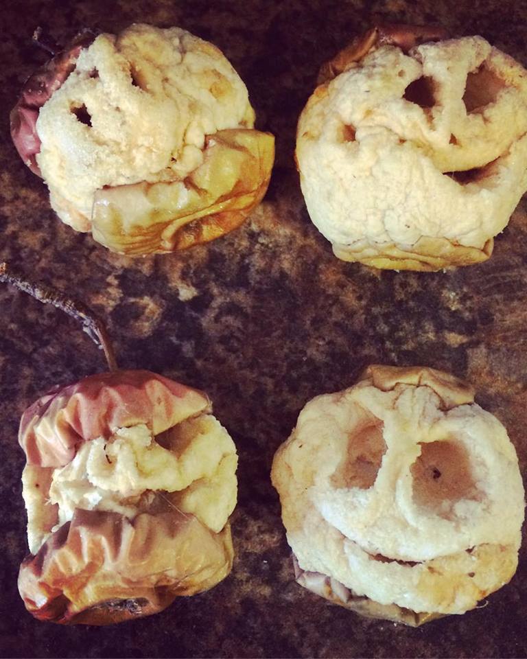 shrunken apple heads